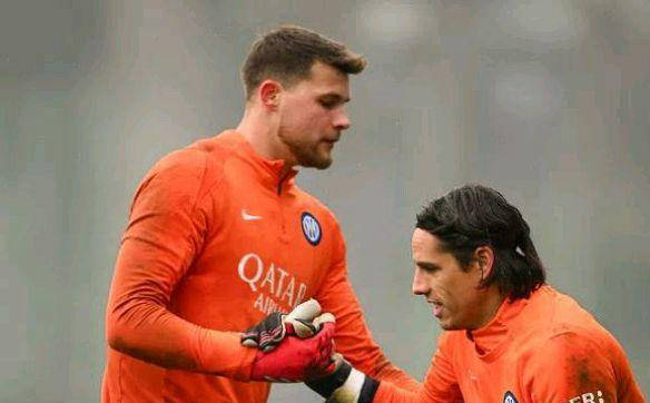 国际米兰应谨慎考虑奥纳纳的重返,小马丁需更多机会发展