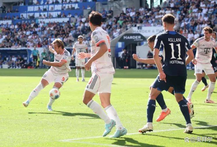 拜仁7连胜开局!德甲跨季14场不败,3战霍芬海姆全胜,凯恩戴帽