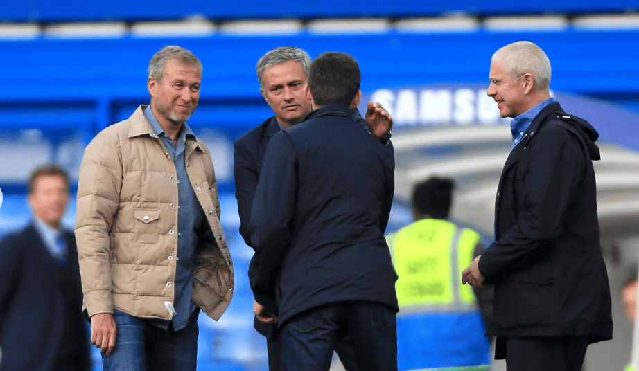 嘲讽穆帅过气!阿布争议言论曝光,安帅曝光真相,难怪不回切尔西